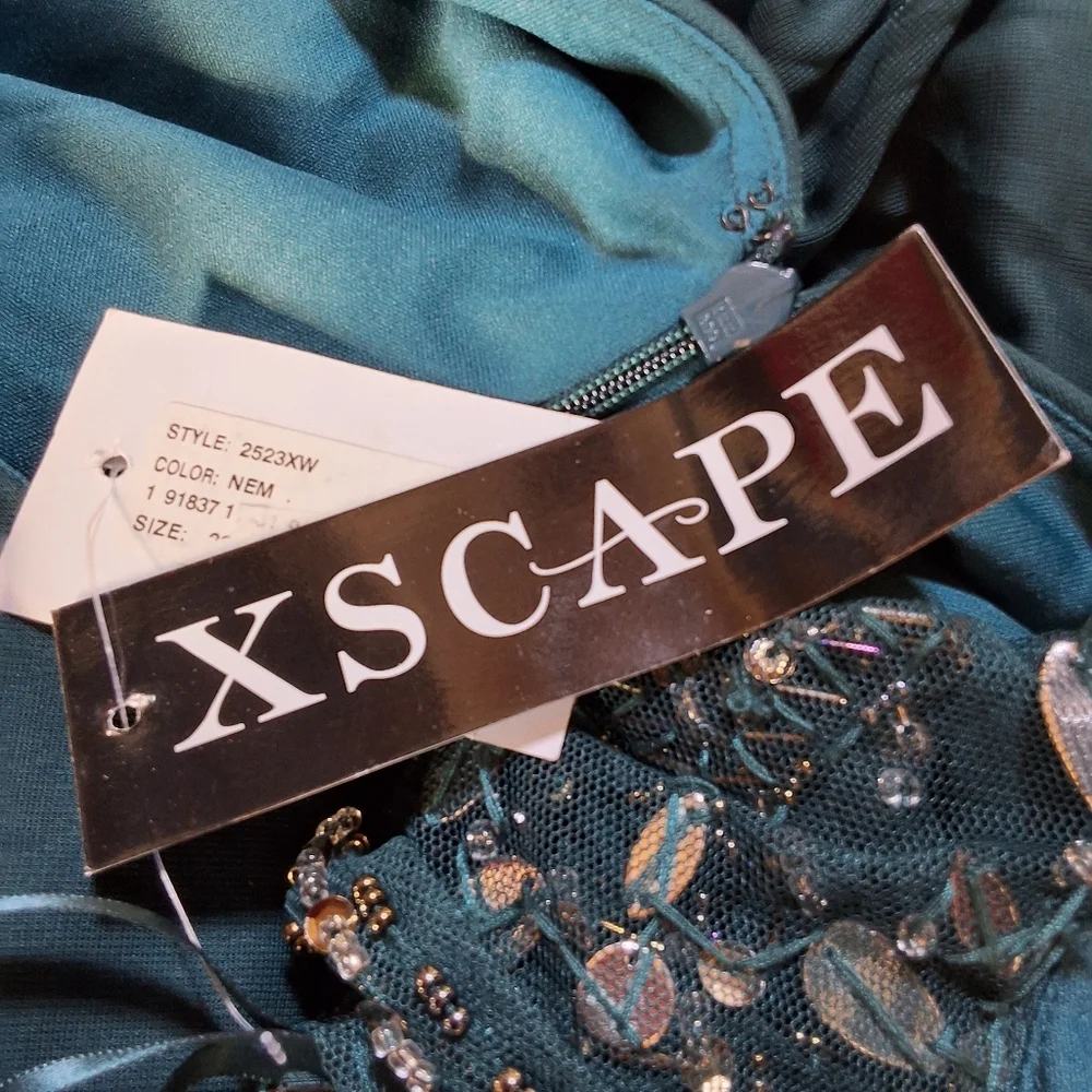 Xscape Teal Beaded SS V-Neck Formal Dress Sz 22 Plus Ruche Slimming Back Smocked - Picture 14 of 15